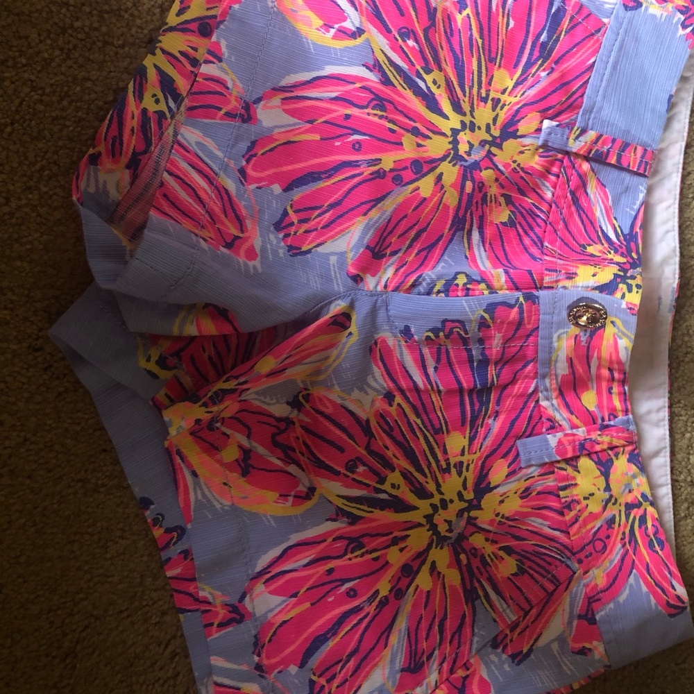 Lilly Pulitzer Walsh short